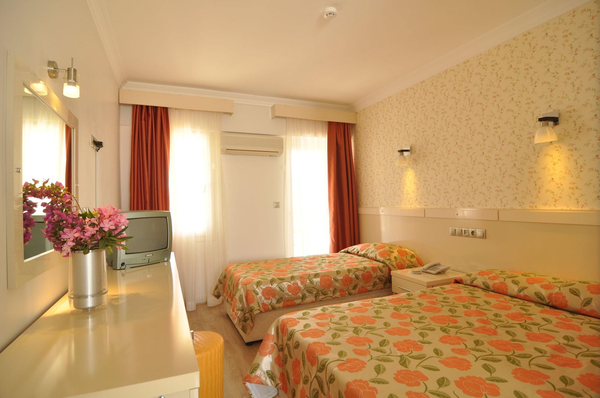 Delfi Hotel Spa & Wellness Center Bodrum ภายนอก รูปภาพ