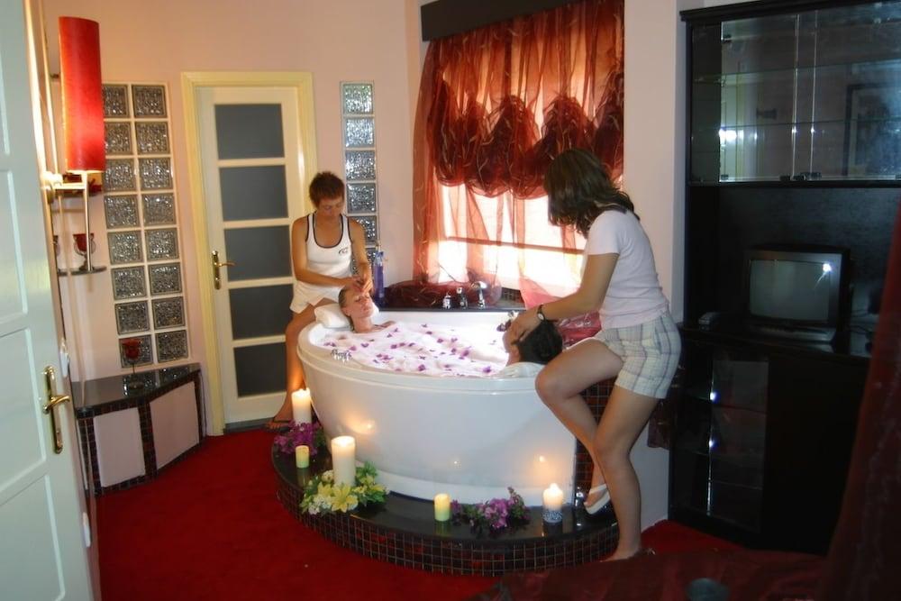 Delfi Hotel Spa & Wellness Center Bodrum ภายนอก รูปภาพ