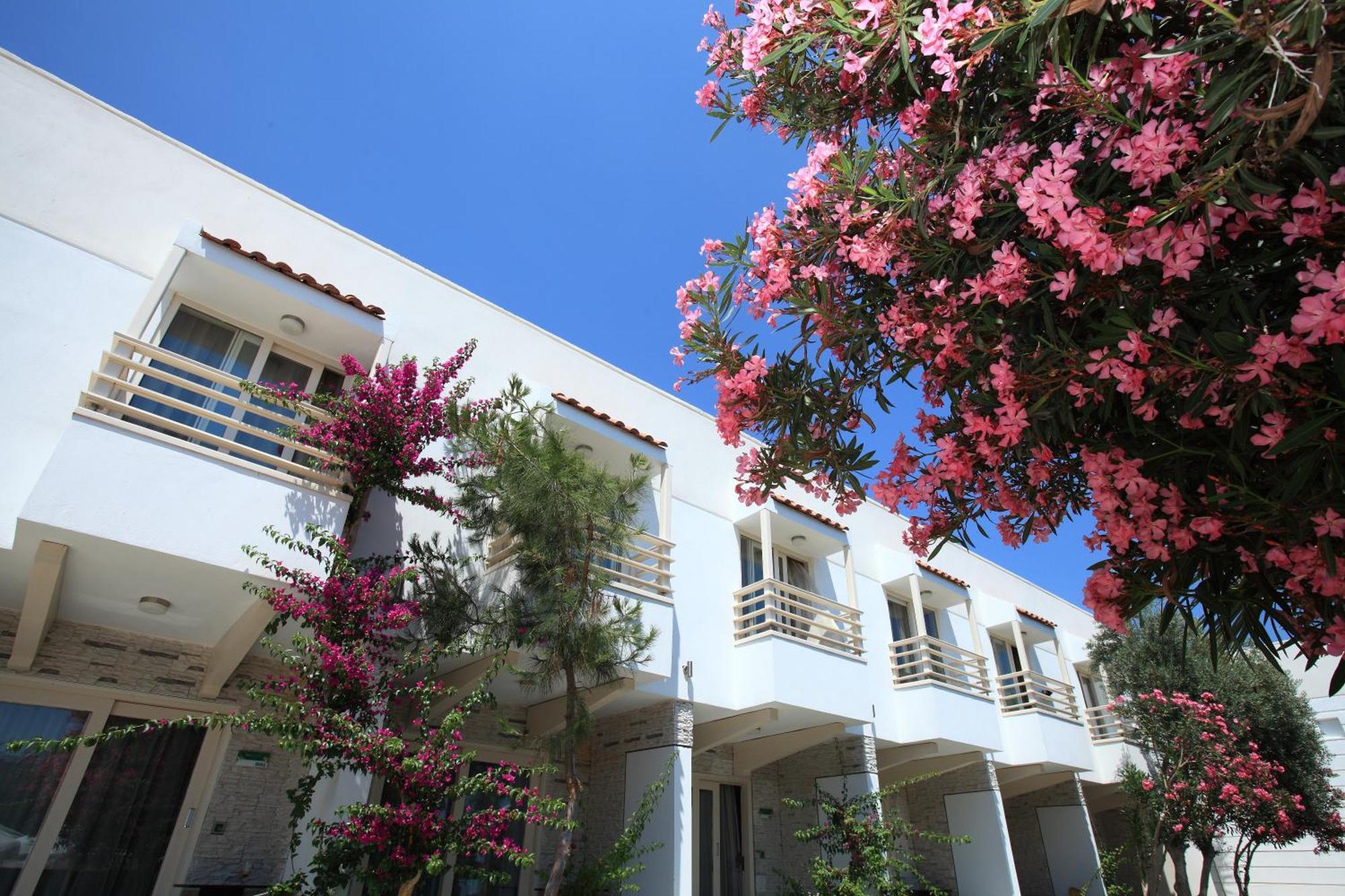 Delfi Hotel Spa & Wellness Center Bodrum ภายนอก รูปภาพ